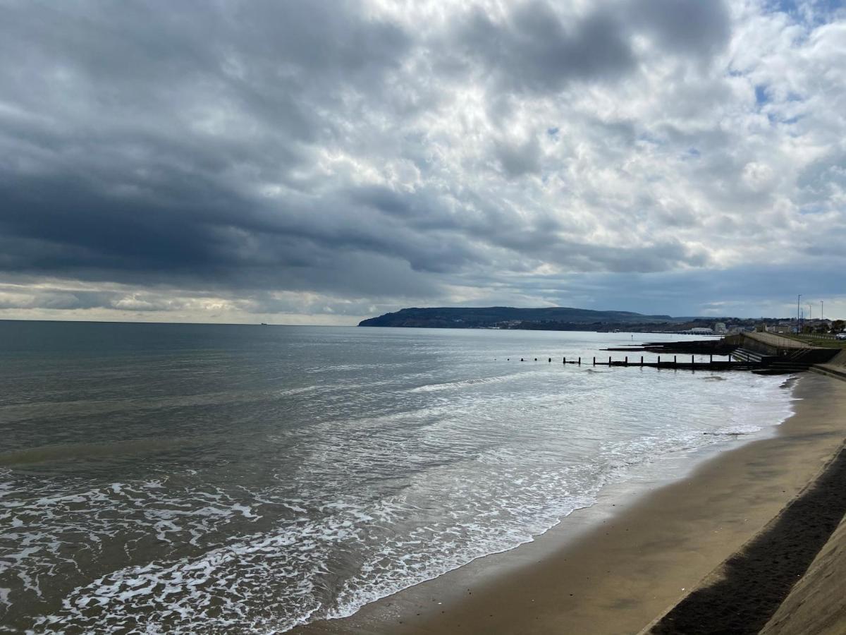 Fantastic Seaside Chalet Retreat Daire Sandown Dış mekan fotoğraf